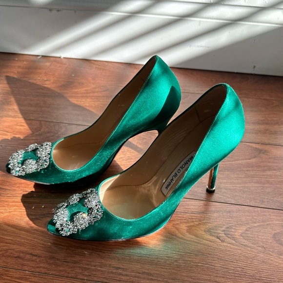 Manolo Blahnik Green Satin Hangisi Pumps. Size 7. Authentic!!! - Picture 3 of 16